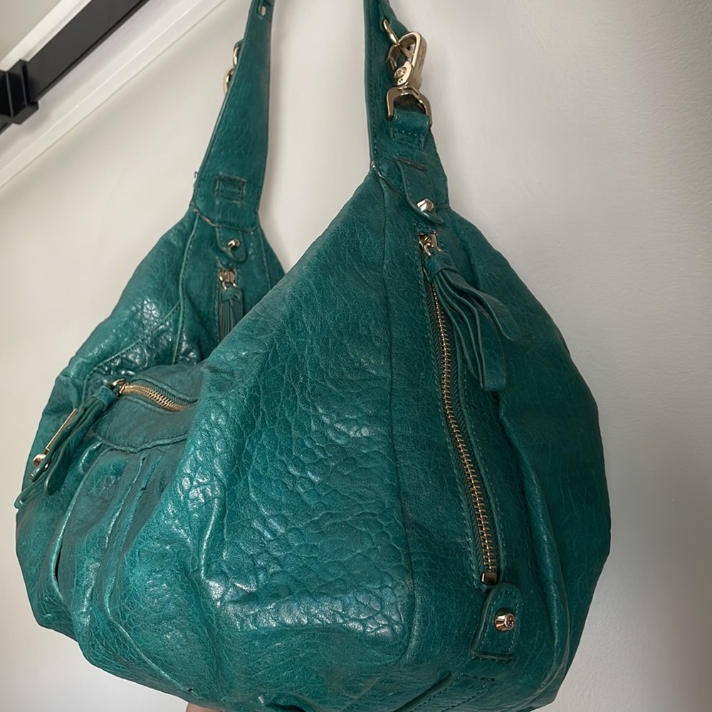 GUC Jessica Simpson®️ Teal Handbag 👜 - Picture 4 of 16